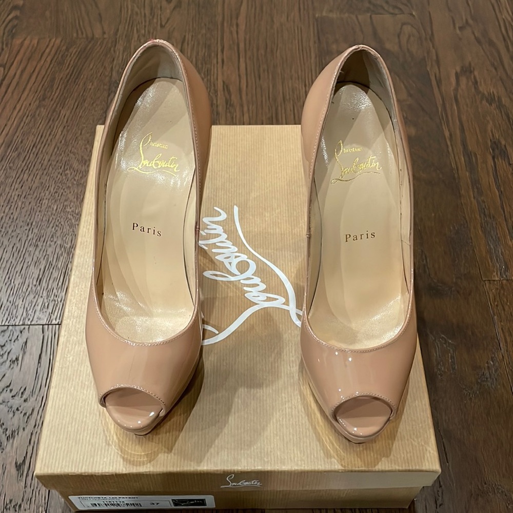 Christian Louboutin, nude/gold, heel 5.5 inches/14cm